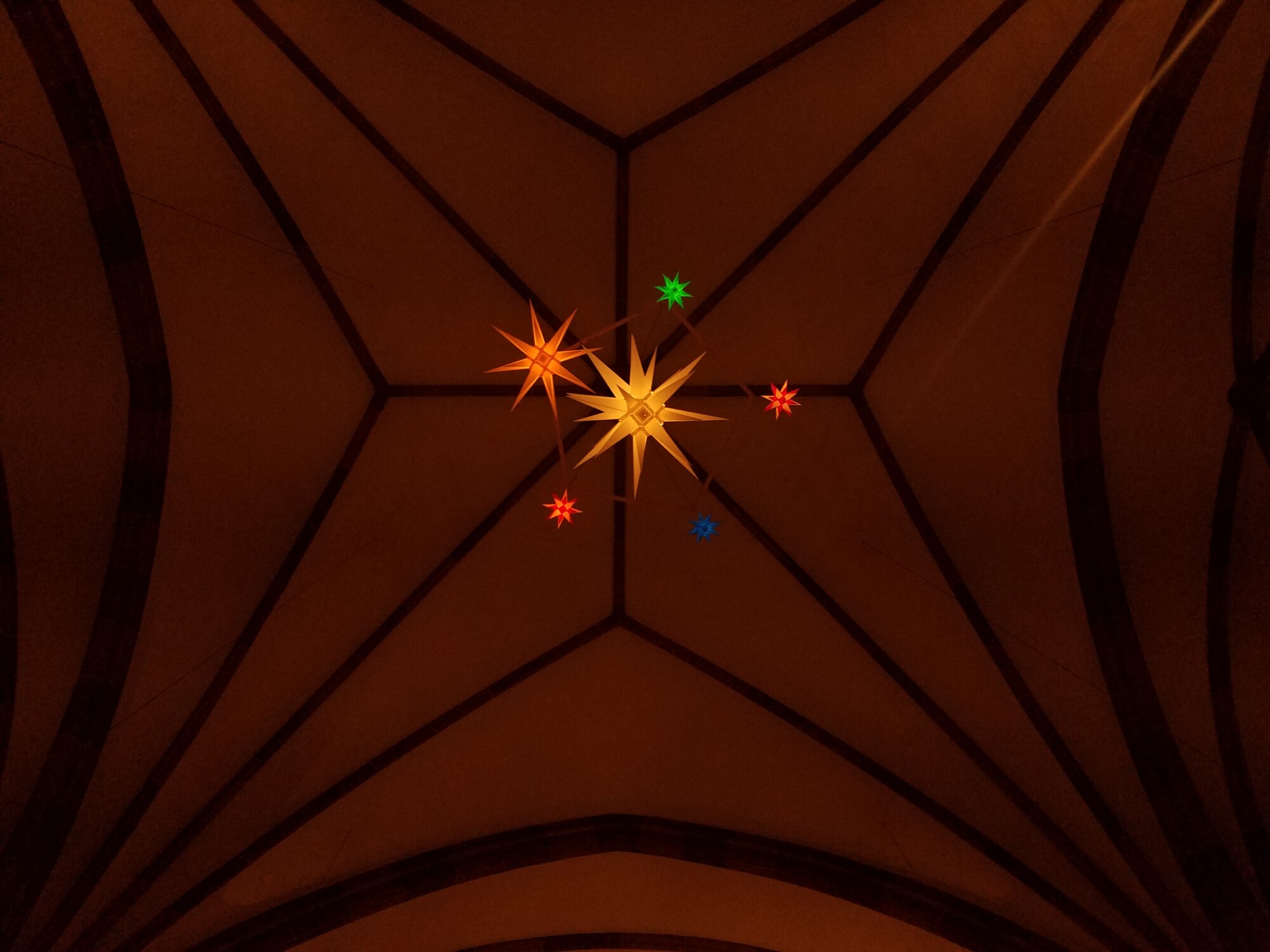 Sterne in der Christuskirche Detmold