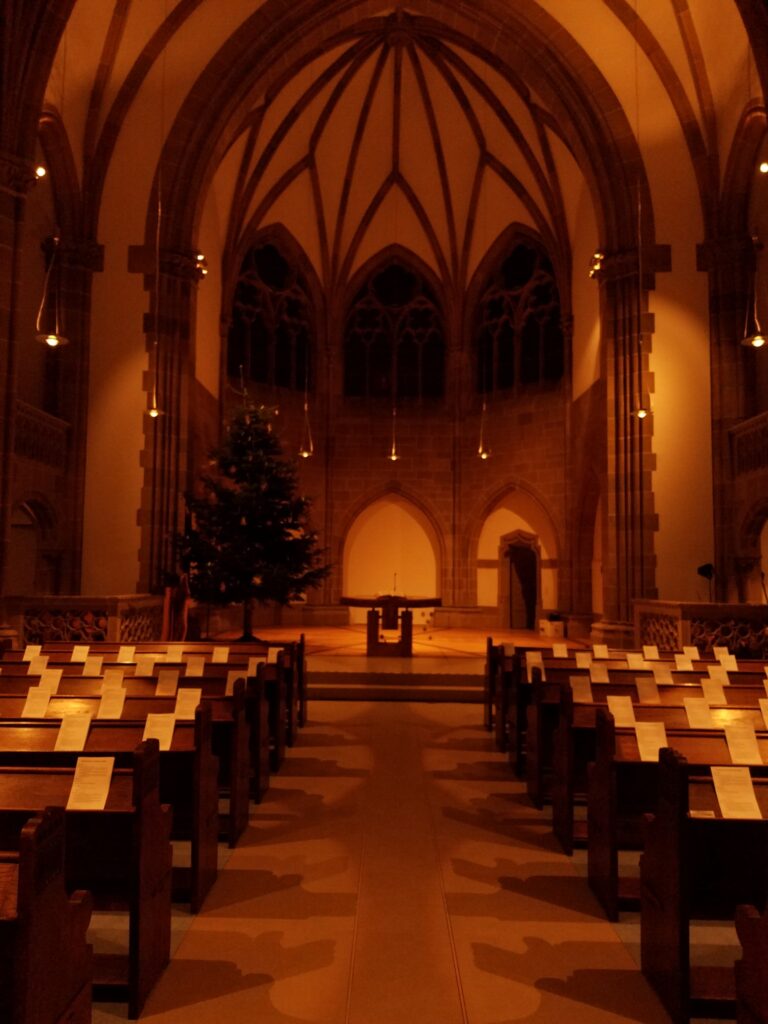 Christuskirche Detmold an Heiligabend vor der traditionellen Christvesper 16 Uhr mit Quempas